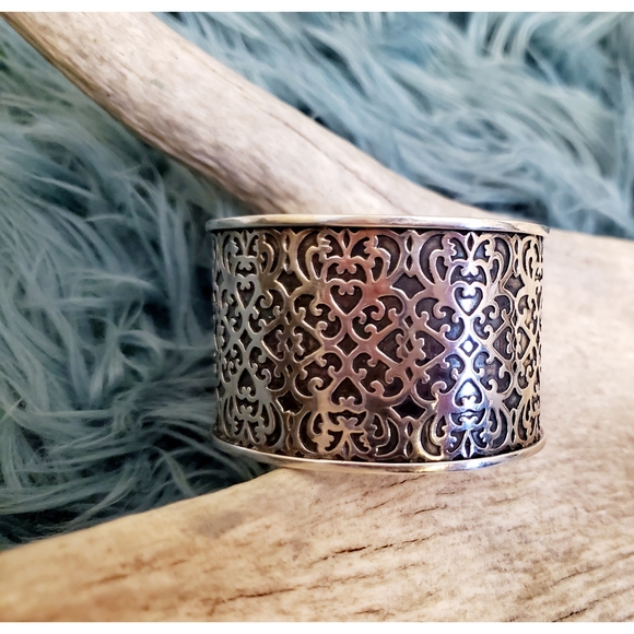 Silpada Filigree Wide Cuff bracelet